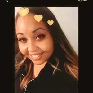 Meet your Posher, Lucricia